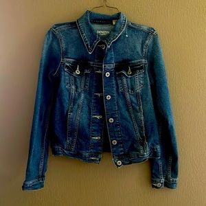 Levi’s womens XS jean jacket